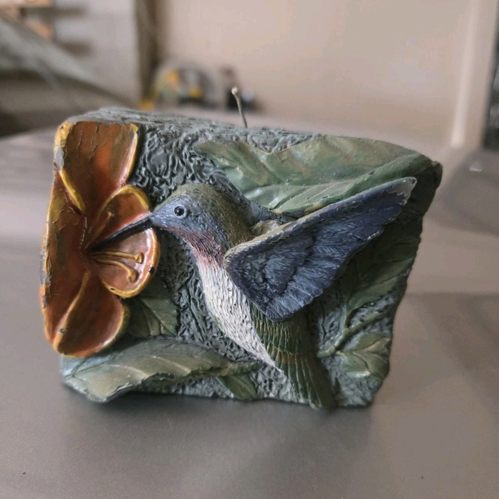 Deco Studios Hummingbird Candle